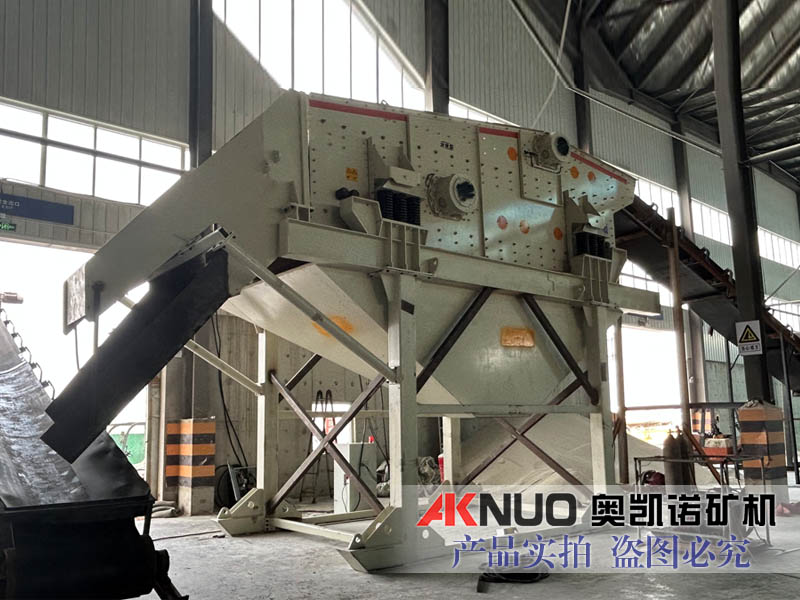 制砂篩分生產線在湖北現(xiàn)場